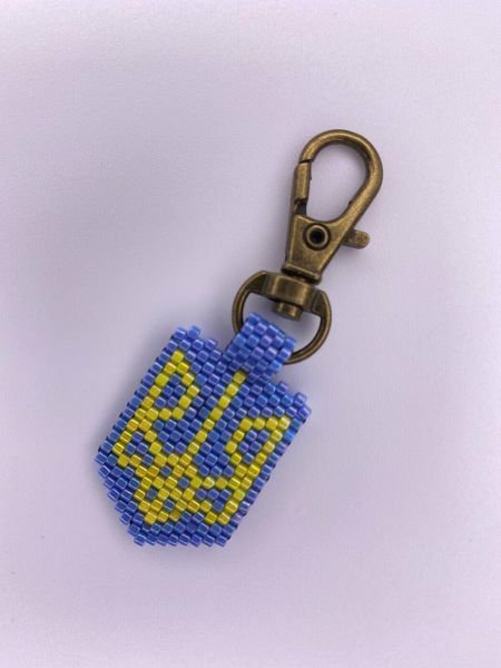 Брелок на Ключи с Бисера Лиловый Фон Желтый Герб Украины BR006 фото